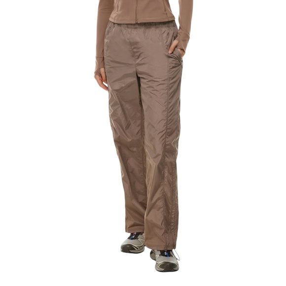 TNA (Aritzia) | Prima Pant | XS | Mid-rise | Relaxed-fit | Y2K | Streetwear - Picture 15 of 15